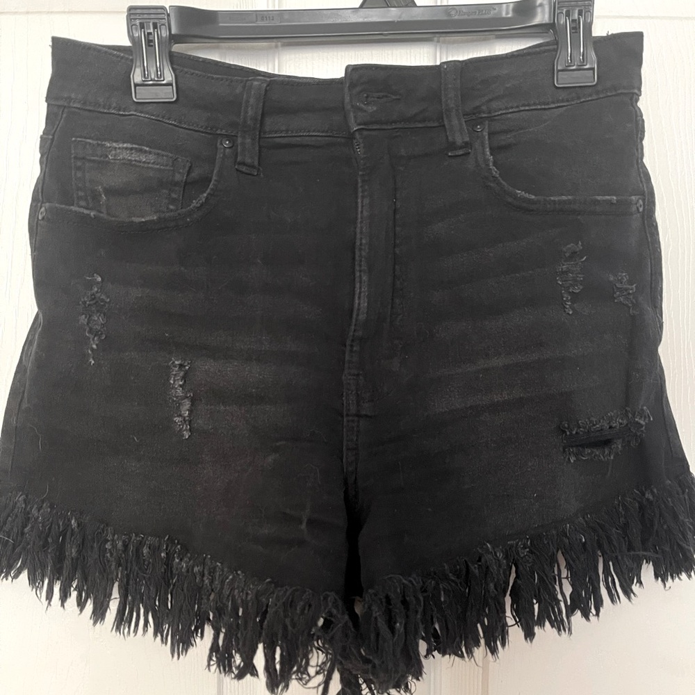 Distressed black shorts jeans